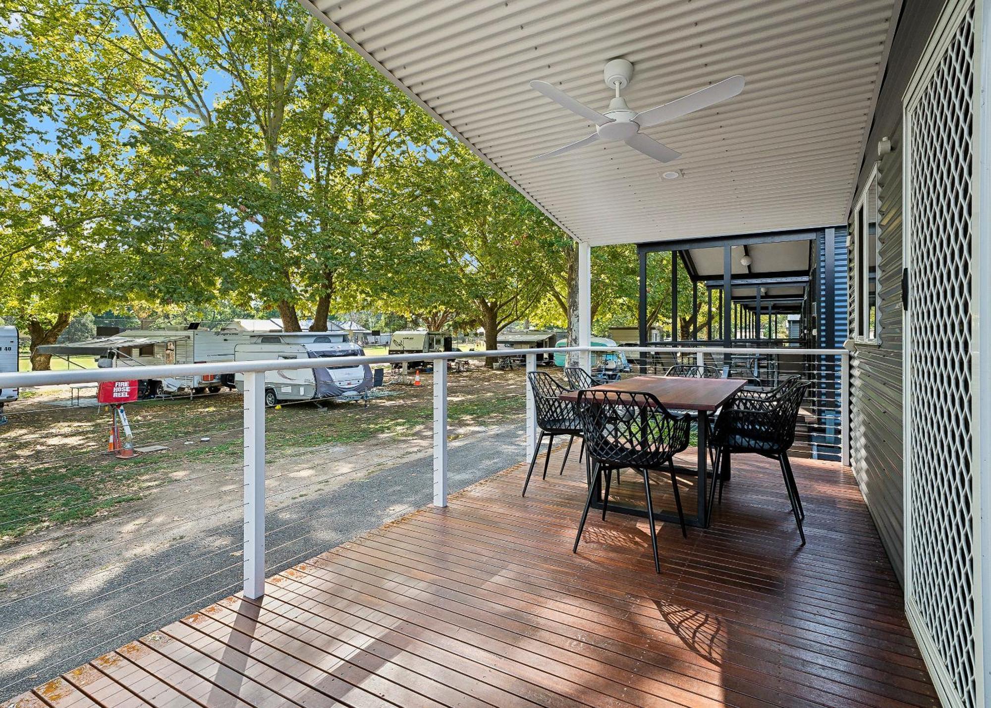 Myrtleford Holiday Park Exterior foto